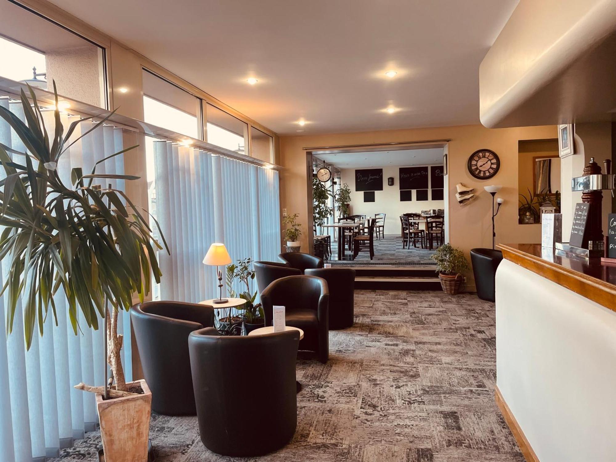 Logis Le Passiflore Cognac Hotel 3*