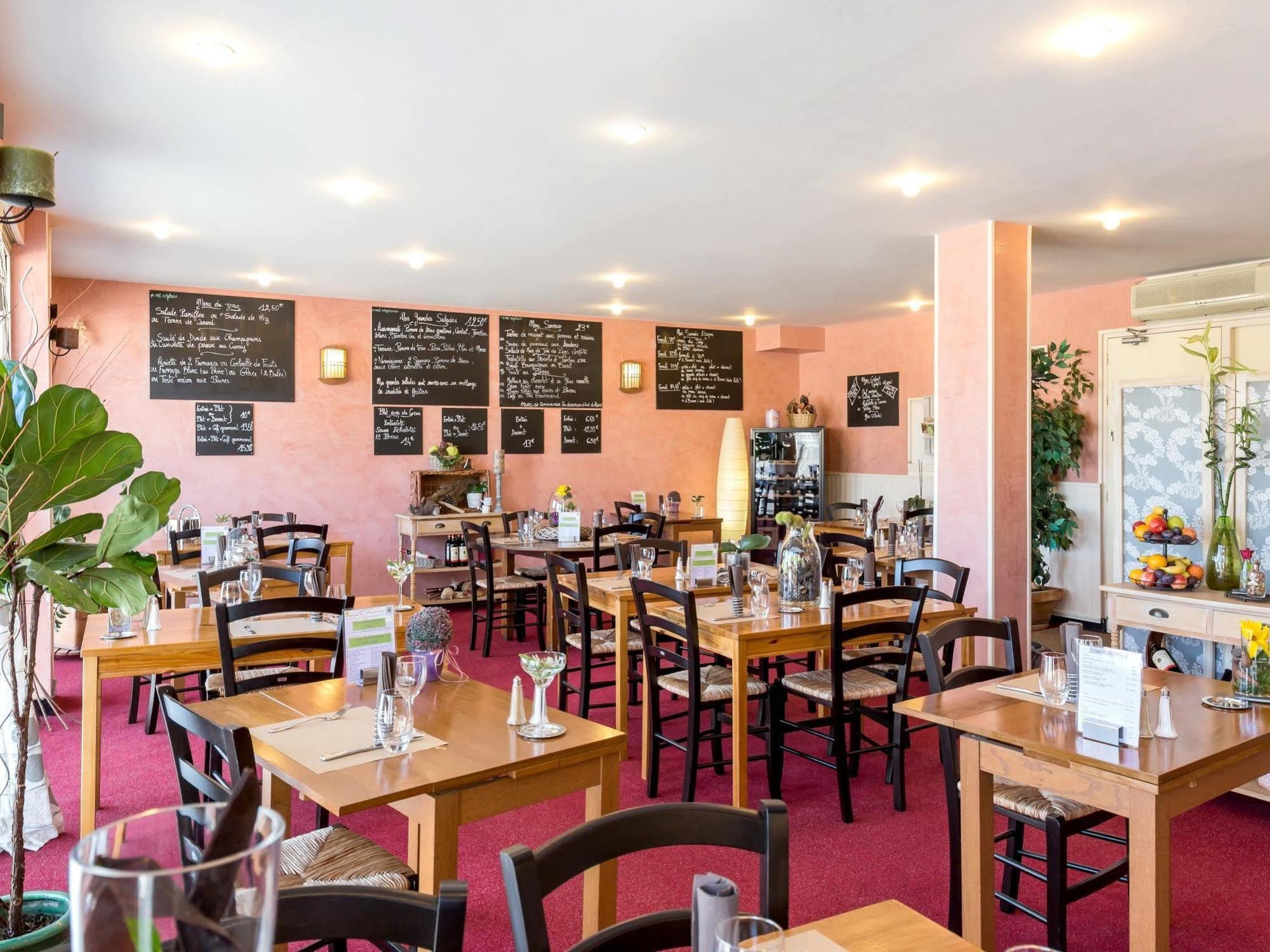 Hotel Logis Le Passiflore Cognac Chateaubernard